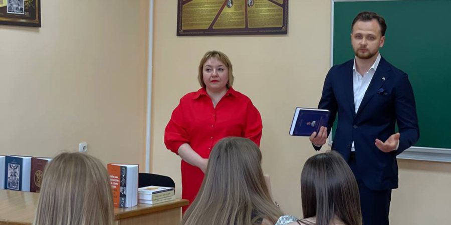 За участі DGravity Legal у КНЕУ відкрито кабінет історії адвокатури За участі DGravity Legal у КНЕУ відкрито кабінет історії адвокатури